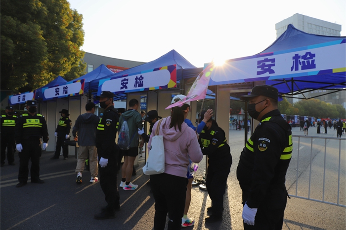 奔跑无界，平安护航